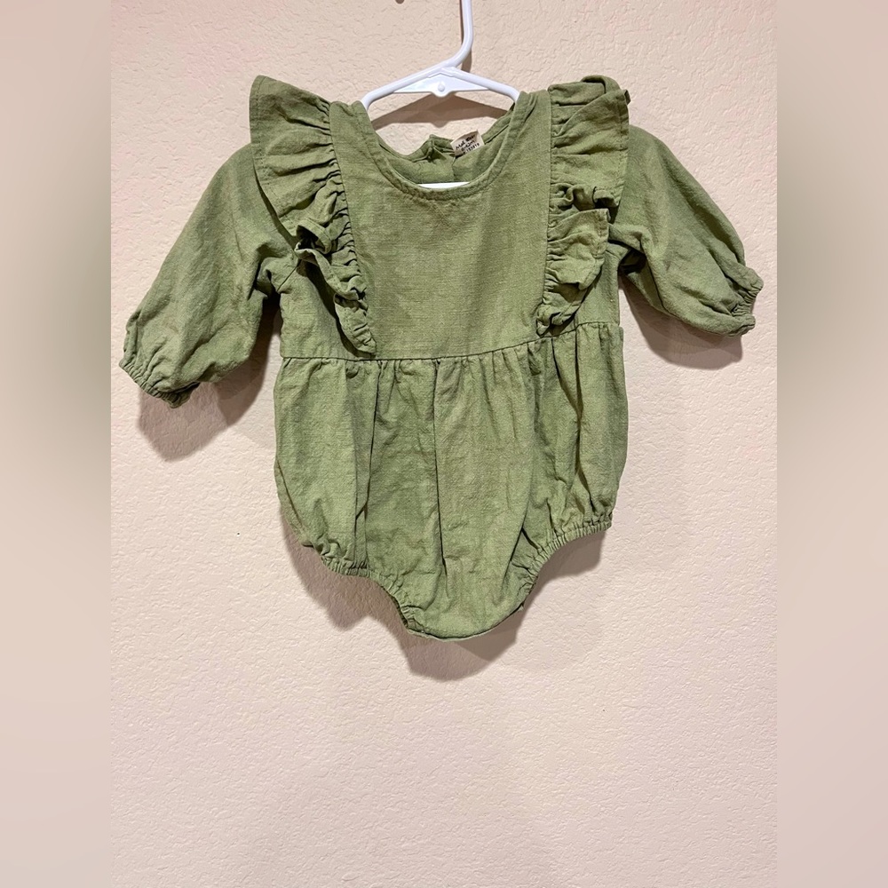 Baby girl romper